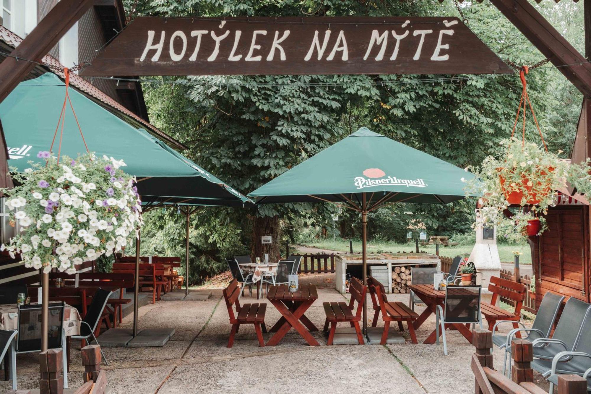 Hotylek Na Myte Hotel Harrachov Ngoại thất bức ảnh