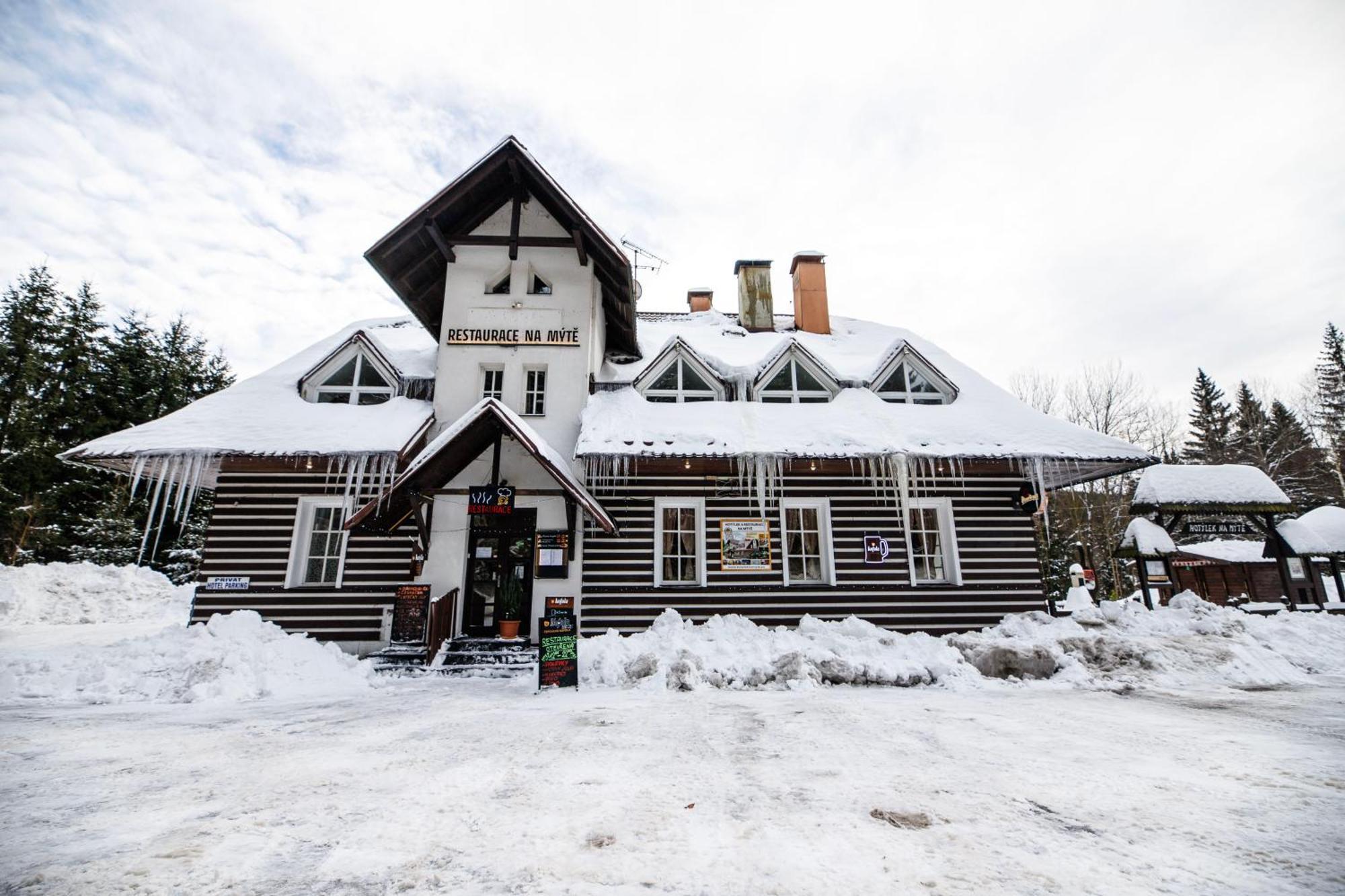Hotylek Na Myte Hotel Harrachov Ngoại thất bức ảnh