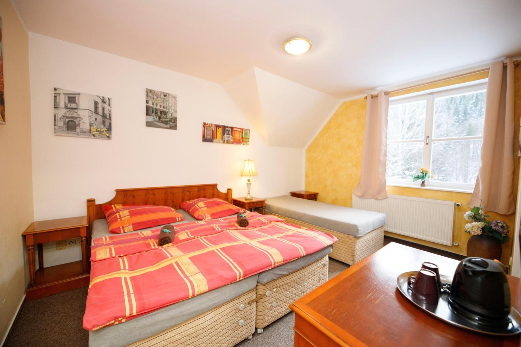 Hotylek Na Myte Hotel Harrachov Ngoại thất bức ảnh