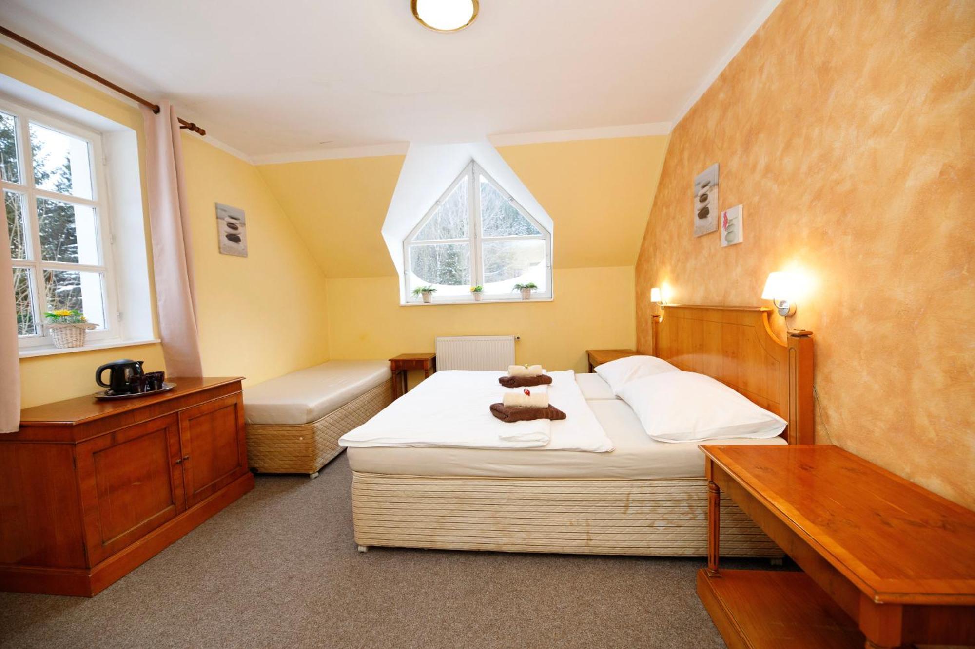 Hotylek Na Myte Hotel Harrachov Ngoại thất bức ảnh